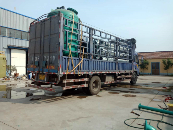 二手25噸單級反滲透設備裝車