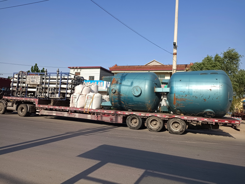 二手反滲透設備裝車