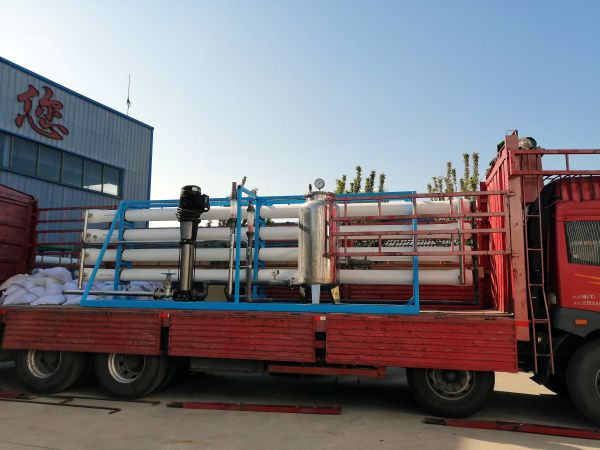 二手20噸單級反滲透設備裝車