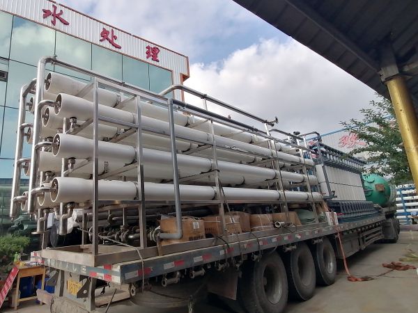 二手反滲透設備、超濾設備裝車