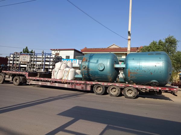 二手反滲透設備裝車